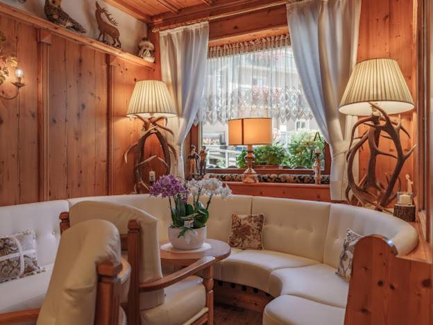 Hotel Garni La Montanara Madonna Zewnętrze zdjęcie